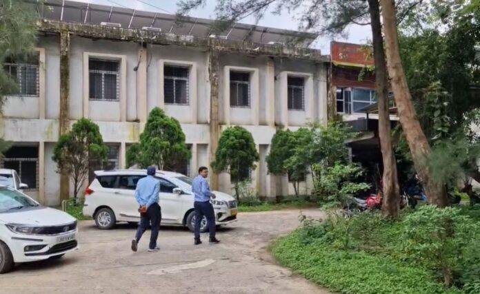Breaking : हजारीबाग जिला खनन कार्यालय में ईडी की दबिश से हड़कंप, दरवाज़ा बंद, छानबीन जारी...
