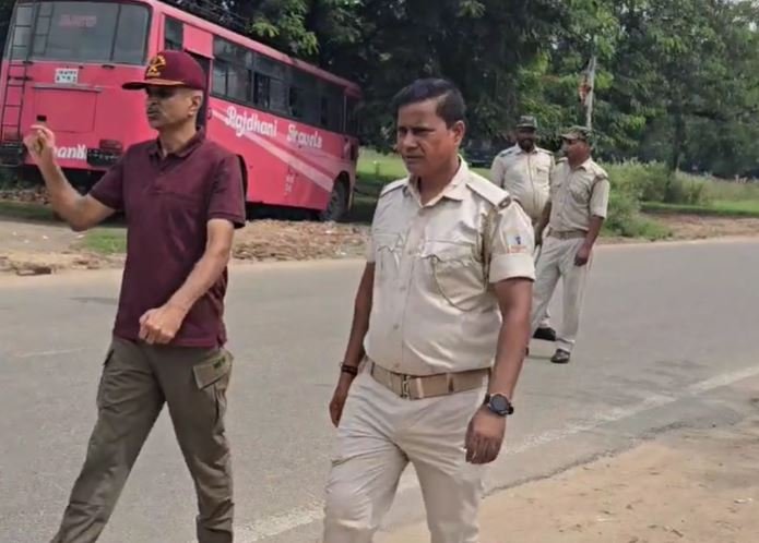 बीएसएल की बड़ी कार्रवाई: मारुति शोरूम द्वारा कब्जाई गई सरकारी जमीन को कराया गया खाली, 500 पेड़ लगाने की योजना