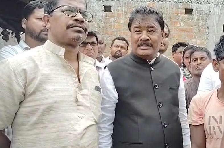 Purnia Massacre : डायन बता कर पूरे परिवार को ज़िंदा जलाया, भड़के बंधु तिर्की कहा-मानवता का नरसंहार हो उच्चस्तरीय जांच... Purnia Massacre : मानवता पर कलंक है घटना
