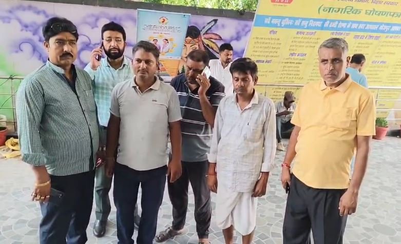 संदिग्ध अवस्था में दुकानदार की मिली लाश संदिग्ध अवस्था में दुकानदार की मिली लाश
