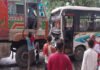राजलक्ष्मी बस व ट्रक में टक्कर, एक दर्जन घायल, 2 गंभीर, भागलपुर रेफर