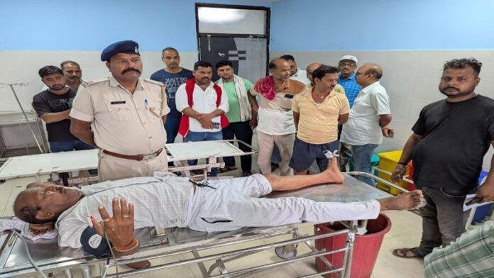 हथियारबंद बदमाशों ने जमीन कारोबारी को मारी गोली