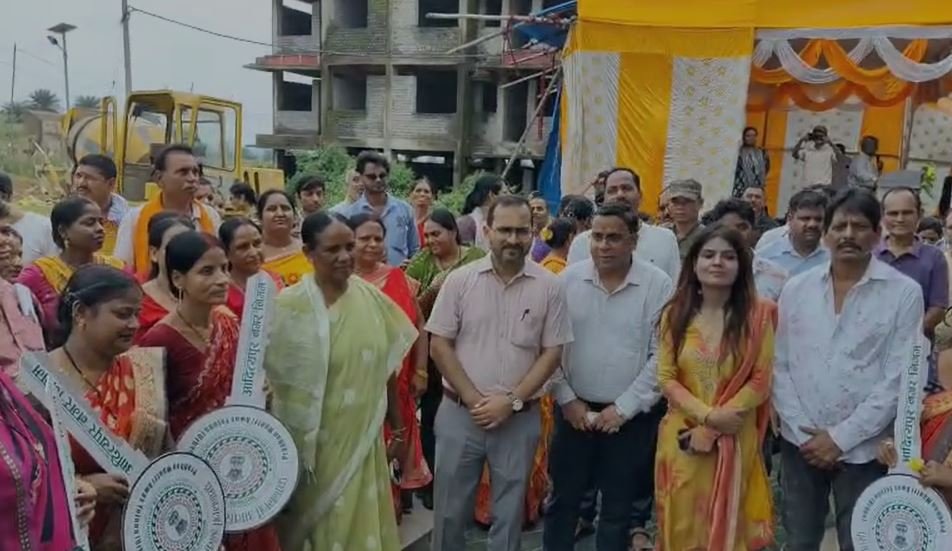 Saraikela : 120 लोगों को मिला आशियाना