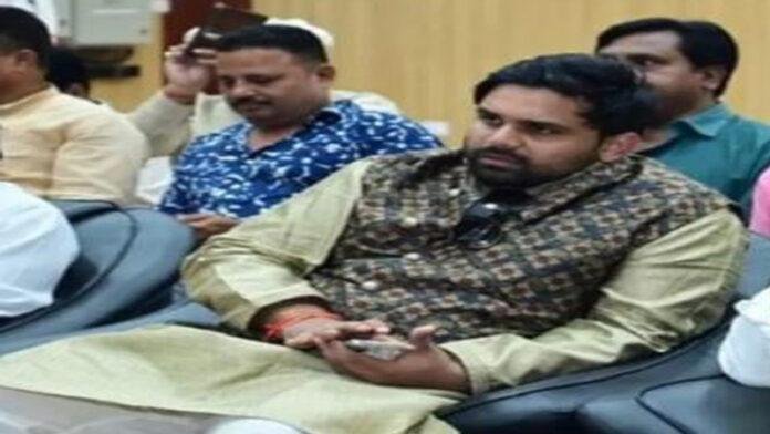पटना AIIMS में MLA चेतन आनंद से मारपीट! आधे घंटे तक बनाए रखा बंधक