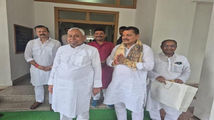 सरकार द्वारा जनता को दी जा रही जनकल्याणकारी योजनाएं, अरविंद कुमार ने कहा- आज लिया गया ऐतिहासिक निर्णय