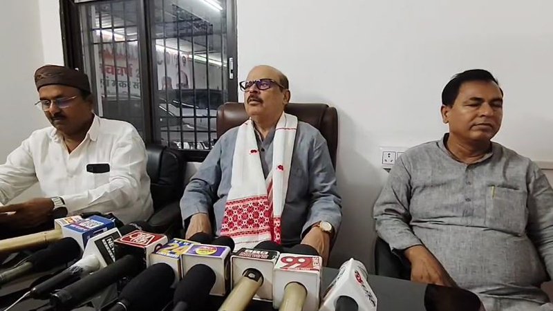 वक्फ बोर्ड कानून पर गरमाई सियासत, तारिक ने सरकार पर लगाया संवैधानिक अधिकार छीनने का आरोप
