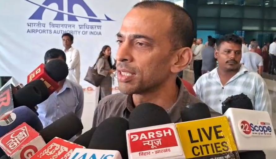 पटना में SIR के खिलाफ सड़कों पर उतरेगा INDIA महागठबंधन, राहुल के नेतृत्व में होगा चक्का जाम पटना में SIR के खिलाफ सड़कों पर उतरेगा INDIA महागठबंधन, राहुल के नेतृत्व में होगा चक्का जाम