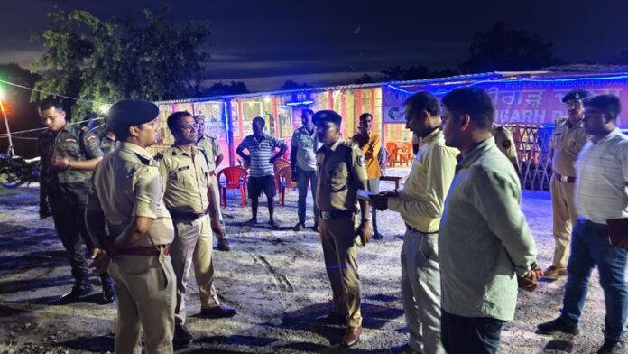 उपेंद्र सिंह हत्याकांड में SP ने पुलिस पदाधिकारी व चौकीदार को किया निलंबित