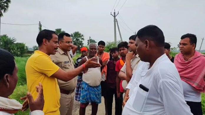 संदिग्ध अवस्था में पइन किनारे मिला मोटर मिस्त्री का शव, जांच में जुटी पुलिस