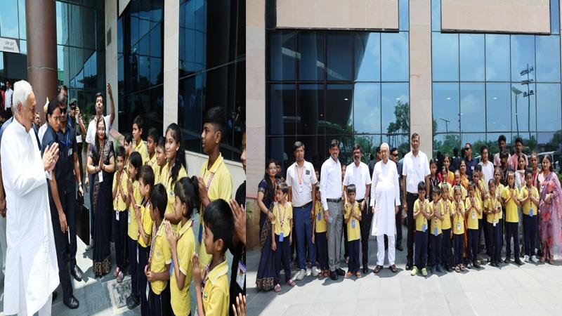 मुख्यमंत्री ने बापू टावर में नवनिर्मित प्रशासनिक कार्यालय का किया उद्घाटन 4 22Scope News Nitish Bapu Tower 2 22Scope News