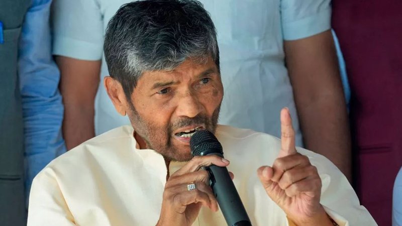 RJD पार्टी के स्थापना दिवस पर शामिल होंगे पशुपति पारस