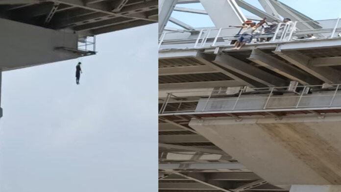 महात्मा गांधी सेतु पर पिलर नंबर-42 के ऊपर व्यक्ति ने लगायी फांसी