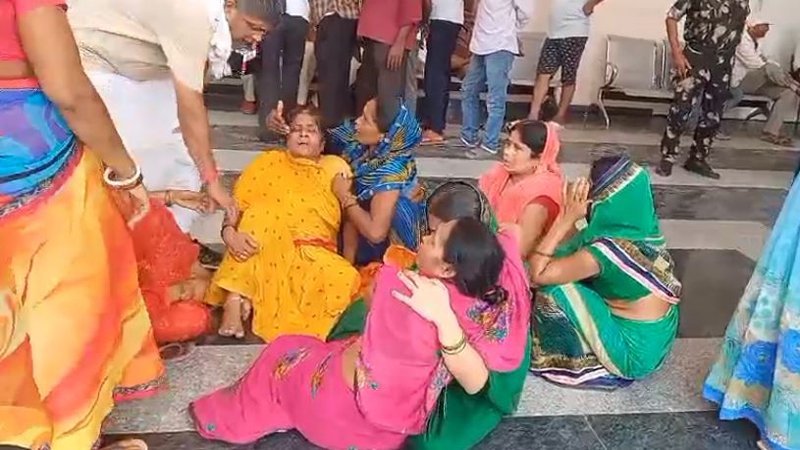 पीपा पुल घाट पर करंट लगने से व्यक्ति की मौत, एक जख्मी
