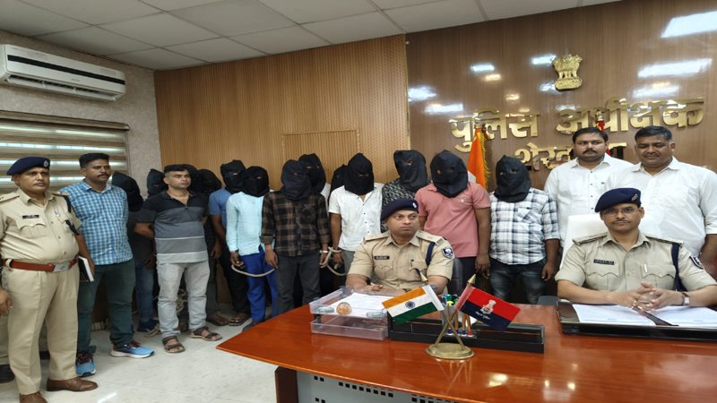 सिपाही भर्ती परीक्षा : बड़े गिरोह का भंडाफोड़, 15 शातिर चोर चढ़े पुलिस के हत्थे