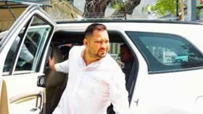 तेजस्वी की सुरक्षा में फिर बड़ी चूक, गाड़ी से टक्कर मारने की कोशिश, सुरक्षाकर्मियों ने धर दबोचा