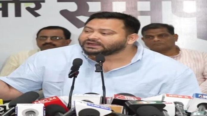 तेजस्वी बोले, चुनाव आयोग ने कहा- अब मतदाता सूची का काम BJP संगठन ही देखेगा