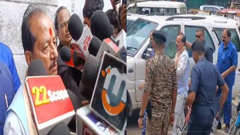 गोपाल खेमका की हत्या पर बिहार में सियासत, सत्ता पक्ष पर हमलावर है विपक्ष गोपाल खेमका की हत्या पर बिहार में सियासत, सत्ता पक्ष पर हमलावर है विपक्ष