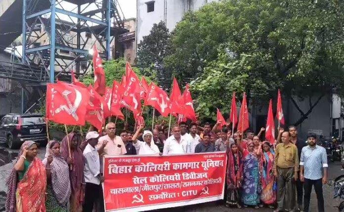 भारत बंद का झरिया में दिखा असर: कोयला उत्पादन और परिवहन ठप