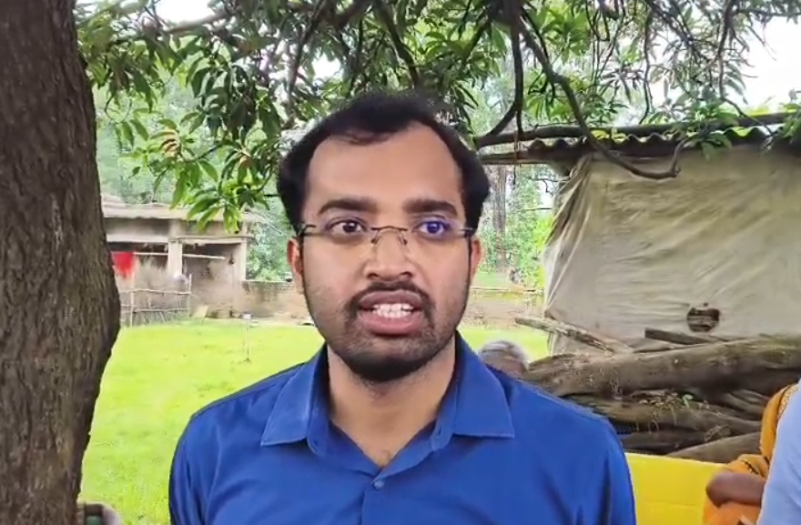 Hazaribagh : न्यूज़ 22 स्कोप के खबर का हुआ असर, डायन बिसाही की शिकार विधवा महिला के घर पहुंची प्रशासन की टीम... Hazaribagh : घटना अत्यंत निंदनीय-बीडीओ