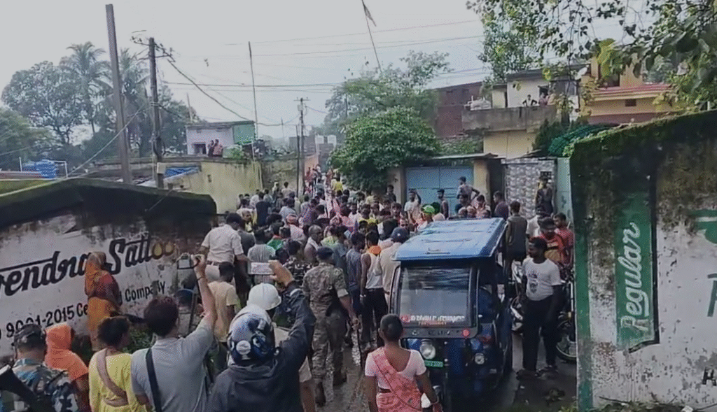 Dhanbad Breaking : छोटी सी बात को लेकर दो पक्षों के बीच झड़प