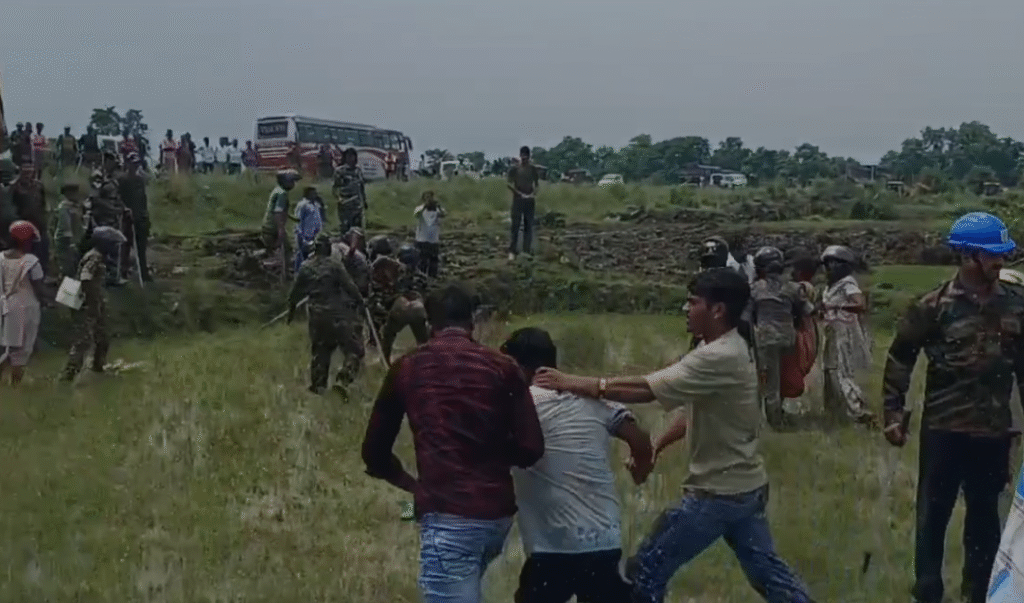 Jhariya Breaking : लाठीचार्ज में कई घायल