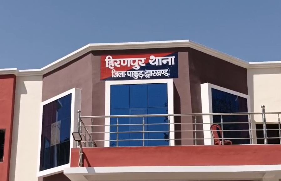 Pakur Crime : बंद घर बना निशाना, पुलिस ने चंद दिनों में फोड़ा चोरी का राज, दो शातिर गिरफ्तार... Pakur Crime : पाकुड़ थाना का है मामला