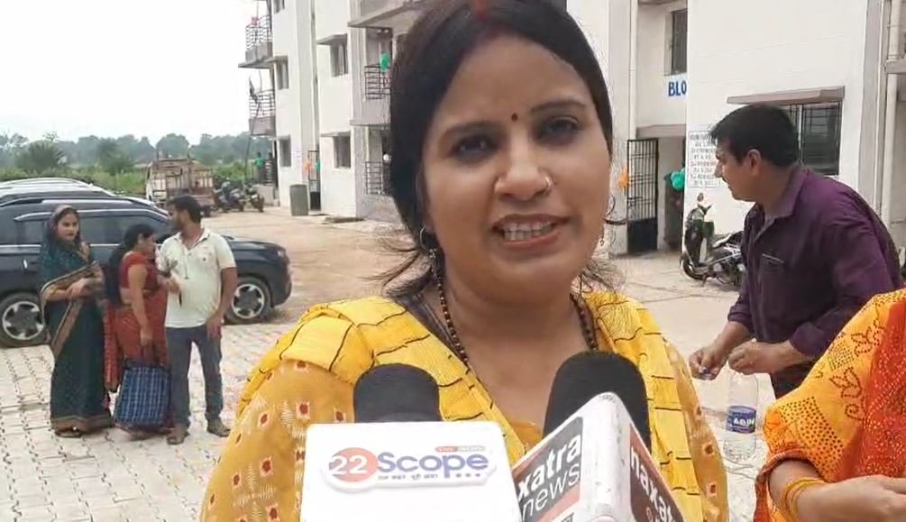 Saraikela : अपने घर का सपना हुआ साकार, प्रधानमंत्री आवास योजना के 120 लाभुकों को सांसद ने सौंपी चाभी...