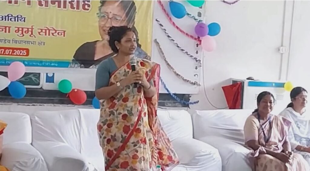 Giridih : संबोधित करती कल्पना सोरेन