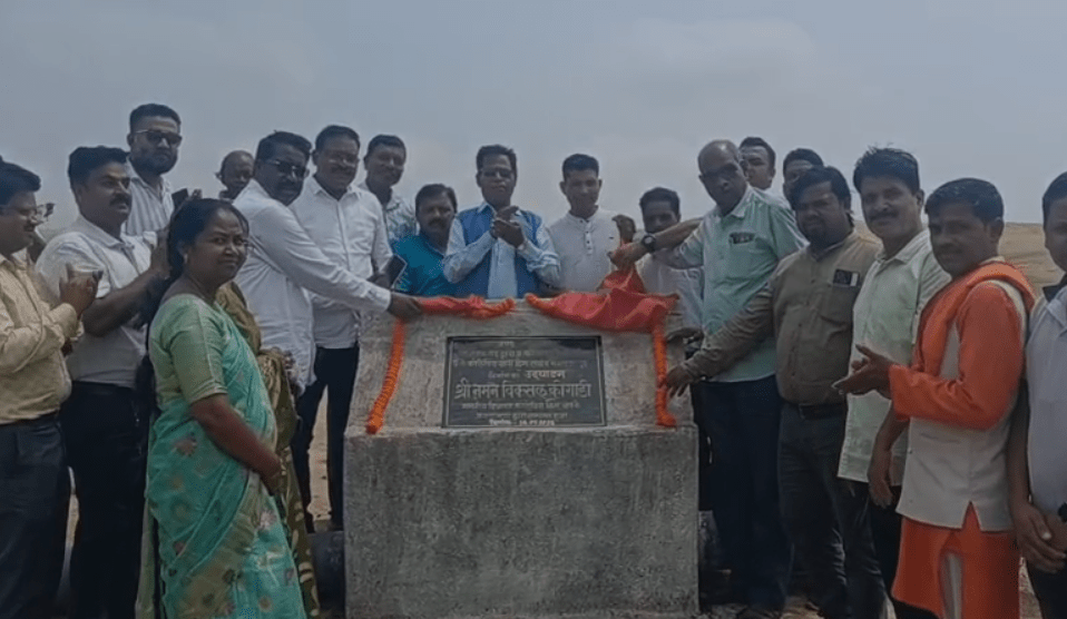 Simdega : कोलेबिरा विधायक नमन बिक्सल कोनगाड़ी ने शवदाहगृह का उद्घाटन किया