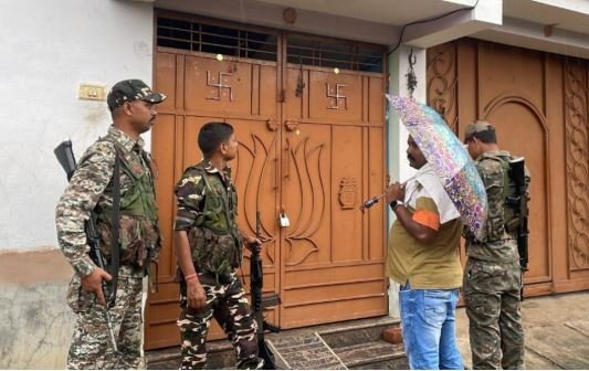 Giridih ACB Raid : सरकारी क्लर्क के घर एसीबी की छापेमारी, आय से अधिक संपत्ति मामले में कार्रवाई