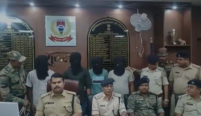 Gumla Crime : ड्रग्स के सौदागर धराए, ब्राउन शुगर और नगदी के साथ चार गिरफ्तार...