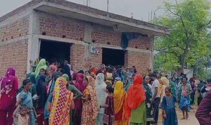 ट6ग Giridih : डोभा ने निगल लिया! नहाने के दौरान डूबने से मासूम की मौत, घर का था इकलौता चिराग...