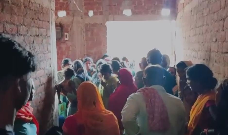 Giridih : गांव में पसरा मातम