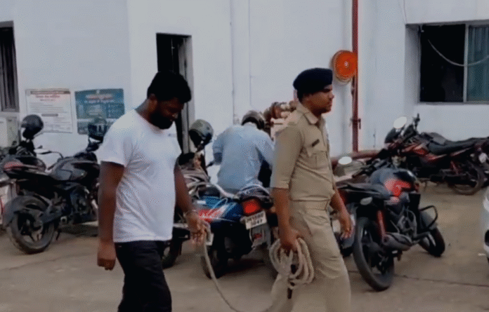 Dhanbad : 'लव जिहाद' का पर्दाफाश आरोपी गिरफ्तार, युवती को बहला-फुसलाकर कराया धर्मांतरण फिर...