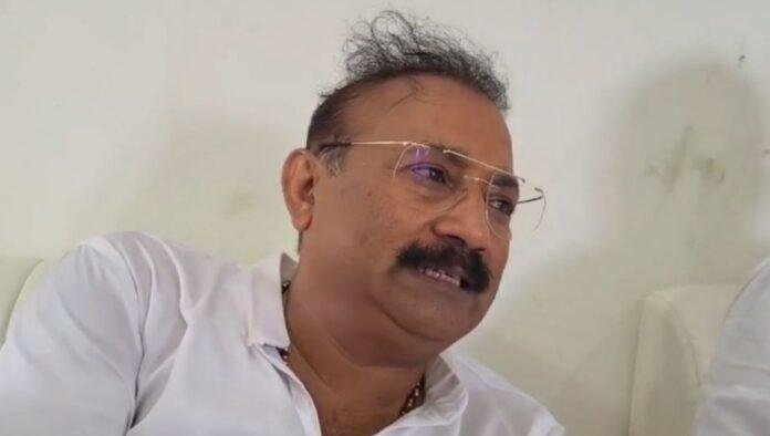 अशोक