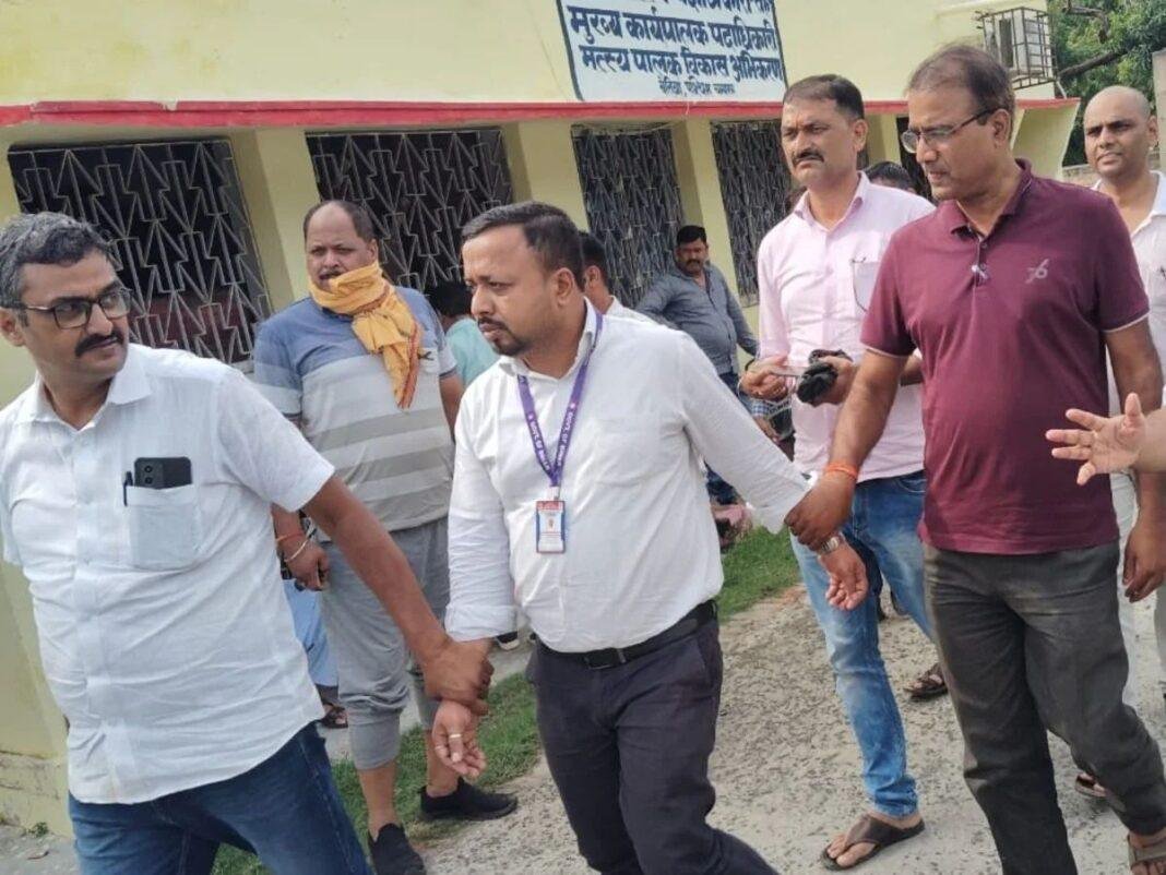 जिला मत्स्य पदाधिकारी पियूष रंजन को निगरानी ने दबोचा