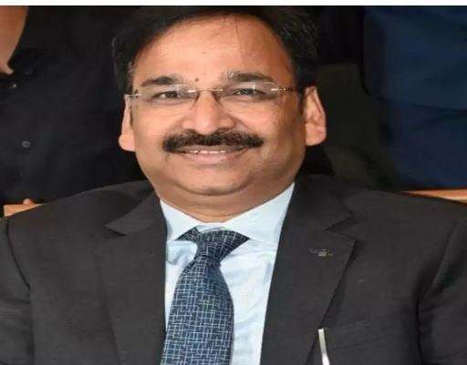 शराब घोटाला: निलंबित IAS विनय कुमार चौबे सहित 12 आरोपियों पर एसीबी की चार्जशीट आज