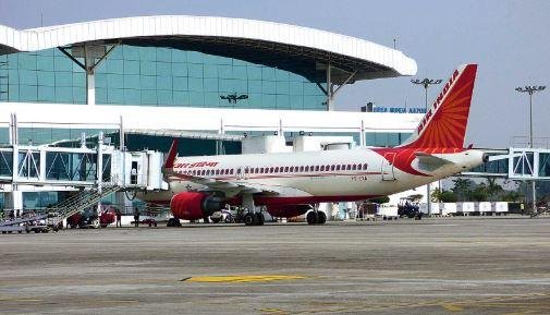 मौसम की मार: रांची एयरपोर्ट पर आठ फ्लाइट्स घंटों देरी से पहुंचीं, यात्रियों को हुई परेशानी