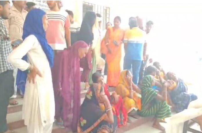 गिरिडीह में बड़ा सड़क हादसा: जमामो पूजा जा रही महिलाओं से भरा टेम्पो पलटा, 2 की मौत, कई घायल