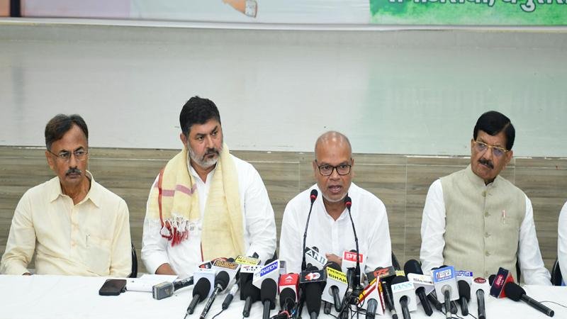 राजेश राम ने कहा- चुनाव आयोग की मतदाता सूची ड्राफ्ट में भारी विसंगतियां