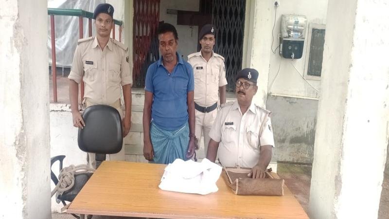 वर्षों से फरार नक्सली को STF और पटना पुलिस की टीम ने किया गिरफ्तार