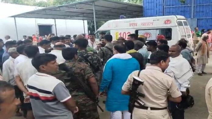 एक-दूसरे को बचाने के क्रम में तालाब में डूबे 2 सगे भाइयों की हुई मौत