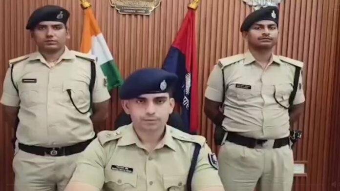 पुलिस ने 3 अवैध हथियार के साथ 2 कुख्यात नक्सली को किया गिरफ्तार