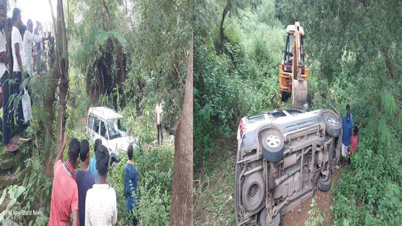 अनियंत्रित स्कार्पियो गड्ढे में पलटी, 8 लोग जख्मी