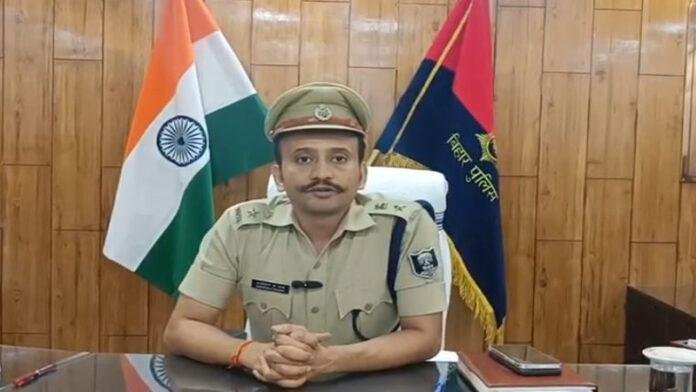 जानीपुर हत्याकांड : पुलिस ने कुछ व्यक्तियों को गिरफ्तार कर की पूछताछ