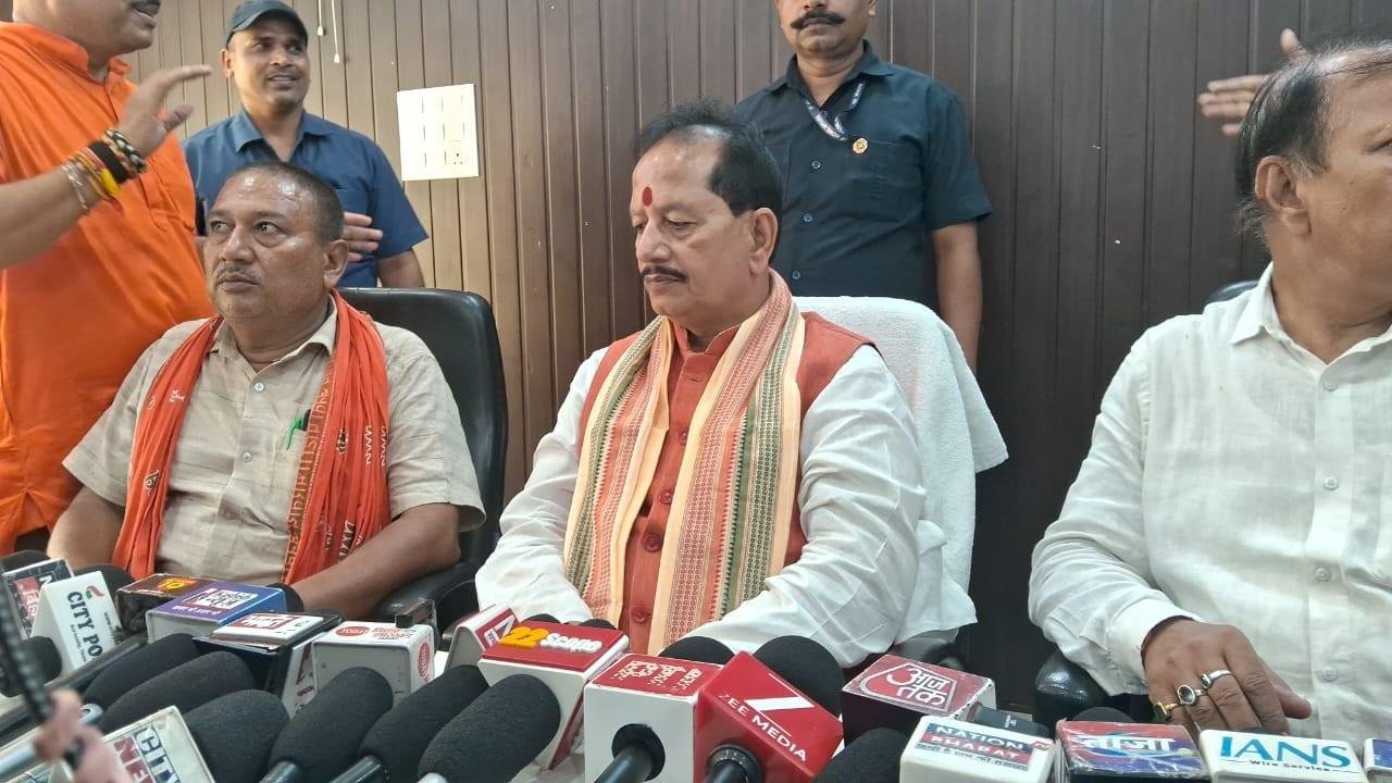 शाहनवाज ने कहा- चुनाव आयोग को टारगेट कर मर्यादा तोड़ रहे राहुल, उन्हें मांग लेने चाहिए माफी | 22Scope News Vijay Sinha 1 22Scope News