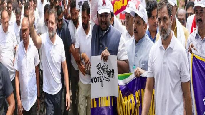 मतदाता अधिकार यात्रा : सासाराम पहुंचे राहुल, थोड़ी देर में होगी शुरू, लालू ने कहा- नहीं देंगे मिटने लोकतंत्र