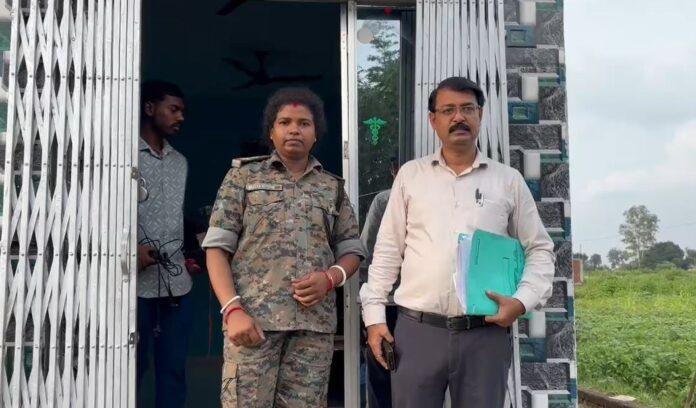 Giridih : नर्सिंग होम में लिंग जांच की आशंका! बीडीओ का औचल निरीक्षण, लैपटॉप समेत कई दस्तावेज जब्त