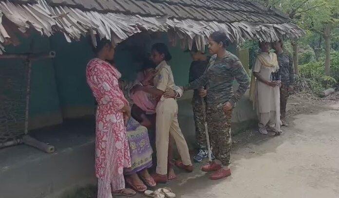 Breaking : साहेबगंज में नरसंहार, एक ही परिवार के तीन लोगों की धारदार हथियार से काटकर हत्या...