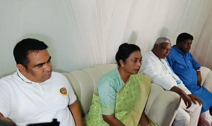 Breaking : जेएमएम विधायक दल की बैठक खत्म-इन मुद्दों को लेकर हुई चर्चा, सूर्या हांसदा एनकाउंटर पर JMM नेता का बड़ा बयान...